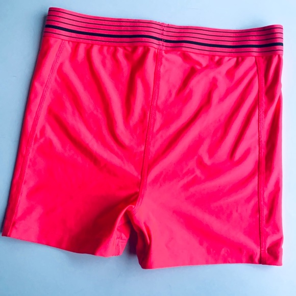 Under Armour Compression Shorty’s - Picture 7 of 7